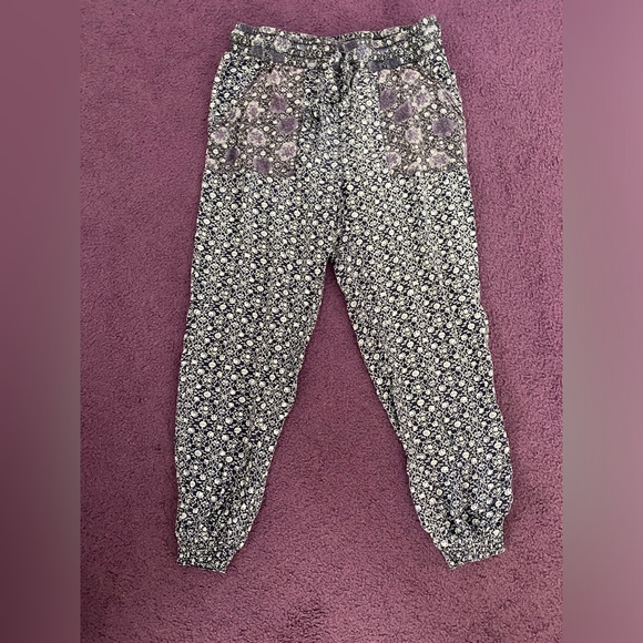 🍁Garage floral damask purple and white jogger pants size SP - Picture 3 of 8